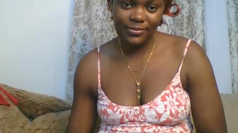 Snapshot of sweetdarkskin chatting on 06.19.26 CLARIS online show from 06.19.26