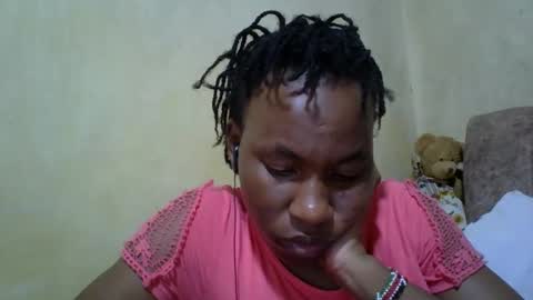 Snapshot of sweetdiva2012 chatting on 03.08.25 sweetdiva2012 online show from 03.08.25
