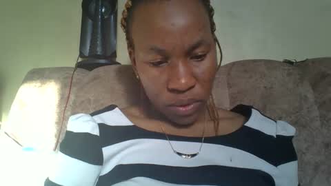Snapshot of sweetdiva2012 chatting on 09.16.25 sweetdiva2012 online show from 09.16.25