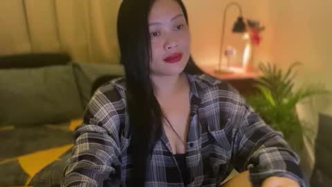 Snapshot of sweetestsmile_ chatting on 11.06.25 Khaye online show from 11.06.25