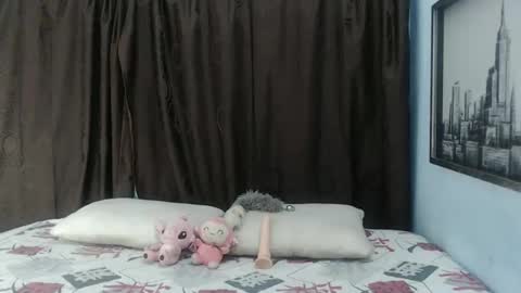 Snapshot of sweetevil19 chatting on 02.13.25 sweetevil19 online show from 02.13.25