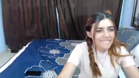 Snapshot of sweetevil19 chatting on 02.28.25 sweetevil19 online show from 02.28.25