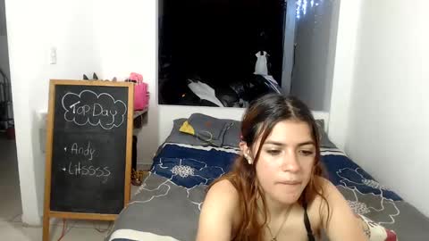 Snapshot of sweetevil19 chatting on 03.10.25 sweetevil19 online show from 03.10.25