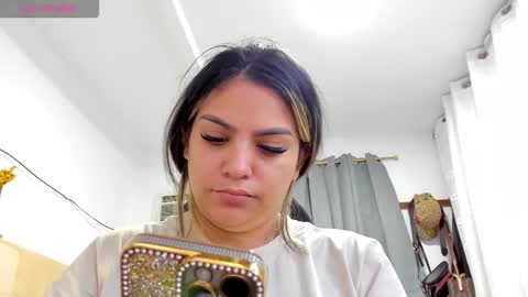 Snapshot of sweetfabianaxl chatting on 12.23.25 Fabiana online show from 12.23.25