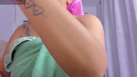 Snapshot of sweetfabianaxl chatting on 01.11.26 Fabiana online show from 01.11.26