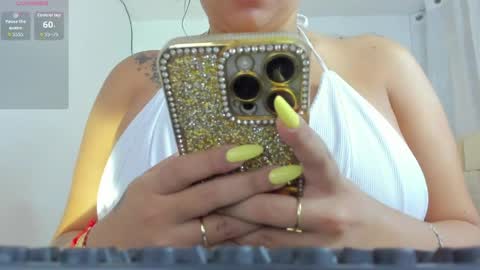 Snapshot of sweetfabianaxl chatting on 05.16.26 Fabiana online show from 05.16.26