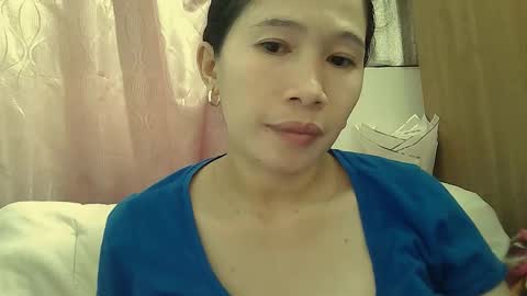 Snapshot of sweetfilipinawet chatting on 10.23.25 Stacy online show from 10.23.25