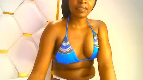 Snapshot of sweetgrace2 chatting on 01.14.25 sweetgrace2 online show from 01.14.25