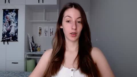 Emma  online show from 09.17.25