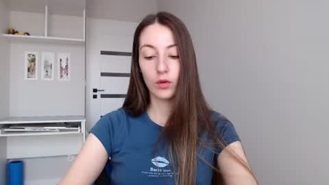 Snapshot of sweetheart_77 chatting on 07.22.26 Emma online show from 07.22.26