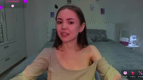 Snapshot of sweetieee_kira chatting on 06.13.26 sweetieee_kira online show from 06.13.26