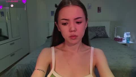 Snapshot of sweetieee_kira chatting on 06.30.26 sweetieee_kira online show from 06.30.26