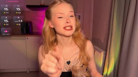 Snapshot of sweetielis chatting on 02.23.26 sweetie Lisa3 online show from 02.23.26