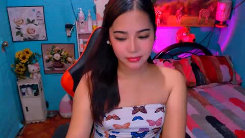 Nicole online show from 01.06.25