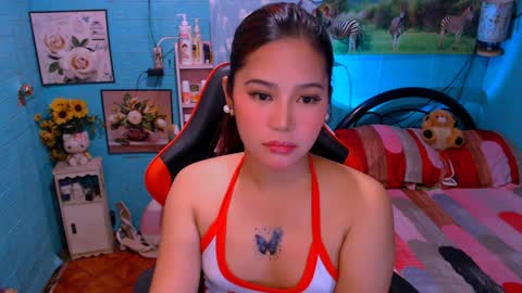 Nicole online show from 01.28.25