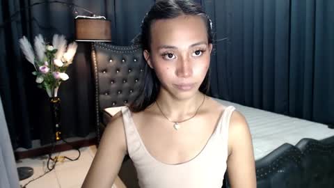 Snapshot of sweetiie_caren chatting on 01.25.25 CAREN online show from 01.25.25