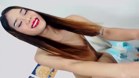 Snapshot of sweetkylecum chatting on 11.03.25 sweetkylecum online show from 11.03.25