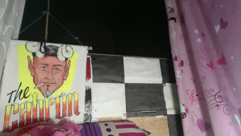 Snapshot of sweetlatinakim chatting on 09.26.25 Camilo online show from 09.26.25