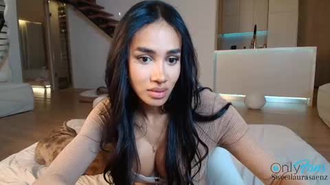 Laura Saenz  Geminis online show from 05.16.26