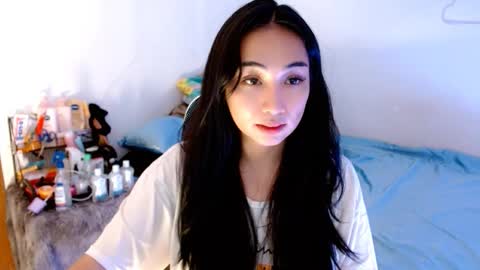 Snapshot of sweetlilly_18 chatting on 11.09.25 Lilly online show from 11.09.25