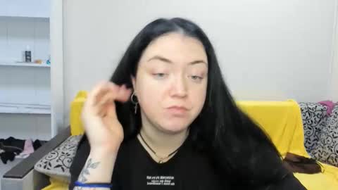 Snapshot of sweetmarylove chatting on 11.20.25 sweetmarylove online show from 11.20.25