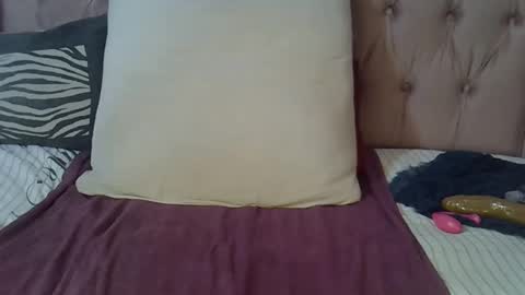 sweetmellowx1 online show from 03.02.25