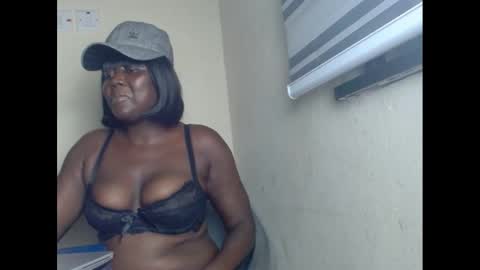 sweetnectarx online show from 02.10.25