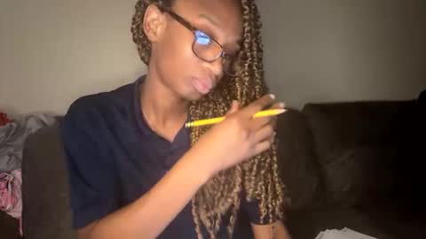 Snapshot of sweetness_cool chatting on 10.25.25 sweetness_cool online show from 10.25.25