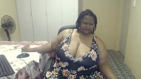 Snapshot of sweetnoziexxx chatting on 11.21.25 sweetnoziexxx online show from 11.21.25