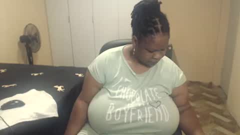 Snapshot of sweetnoziexxx chatting on 05.31.26 sweetnoziexxx online show from 05.31.26