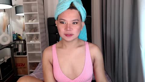 Snapshot of sweetnwildts chatting on 01.18.25 Ghena online show from 01.18.25