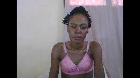 Snapshot of sweetpetite254 chatting on 03.12.26 ESTHER online show from 03.12.26