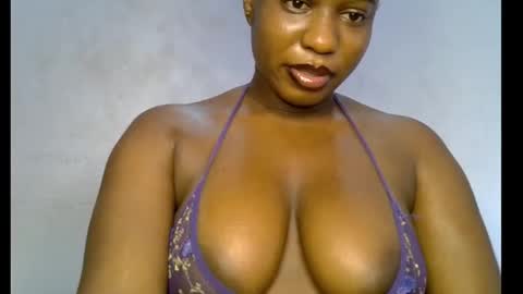 Snapshot of sweetpetitgirl chatting on 03.17.26 LILY BRANDY online show from 03.17.26