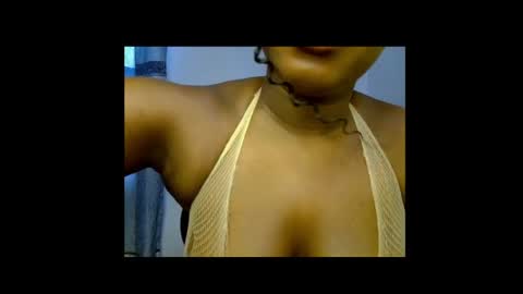 Snapshot of sweetpetitgirl chatting on 04.09.26 LILY BRANDY online show from 04.09.26