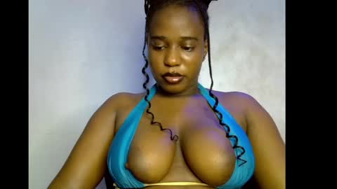 Snapshot of sweetpetitgirl chatting on 04.14.26 LILY BRANDY online show from 04.14.26