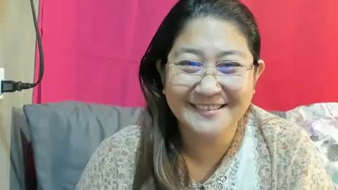 Snapshot of sweetpilipina88 chatting on 02.28.25 MIA online show from 02.28.25