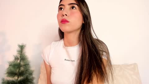 Snapshot of sweetpussyhot_ chatting on 12.19.24 Hello Welcome Im here from WEDNESDAY to SUNDAY 430am to 830am and 3 to 7 timeMONDAY and TUESDAY i rest online show from 12.19.24