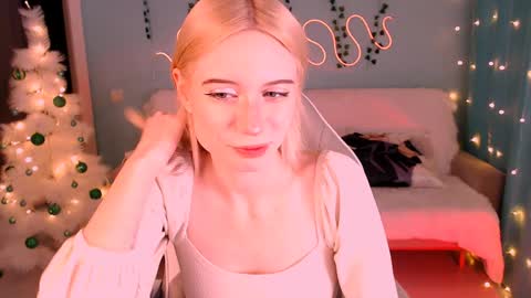 Snapshot of sweetrichal chatting on 12.05.24 sweetrichal online show from 12.05.24