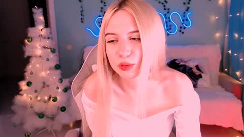 Snapshot of sweetrichal chatting on 12.26.24 sweetrichal online show from 12.26.24