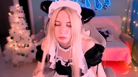 Snapshot of sweetrichal chatting on 01.03.25 sweetrichal online show from 01.03.25