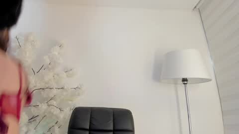  Alice Woolridge  online show from 03.02.25