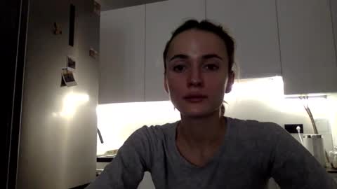 Snapshot of sweetsatalana chatting on 02.14.26 sweetsatalana online show from 02.14.26