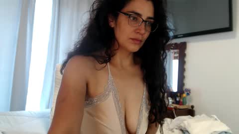 Dianis online show from 12.18.25