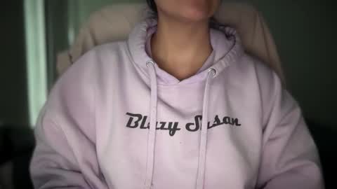 Snapshot of sweetssmashed chatting on 09.10.25 sweetssmashed online show from 09.10.25