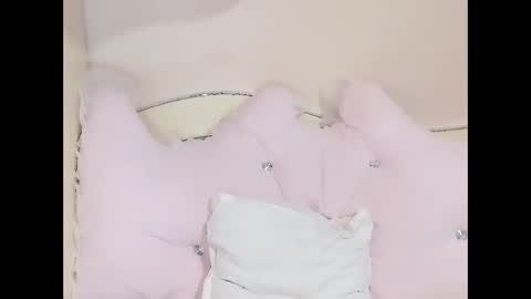 Snapshot of sweetstephanie01 chatting on 11.22.25 sweetstephanie01 online show from 11.22.25