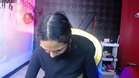 Snapshot of sweett_pleasure chatting on 10.04.25 Sweett pleasure online show from 10.04.25