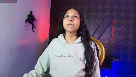 Snapshot of sweett_pleasure chatting on 12.14.25 Sweett pleasure online show from 12.14.25