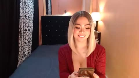 Snapshot of sweettrixiee chatting on 02.20.25 Ms trixiee online show from 02.20.25
