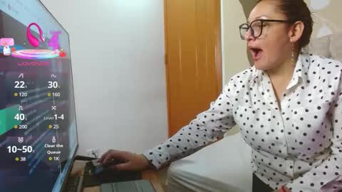 Scarlet online show from 10.28.25