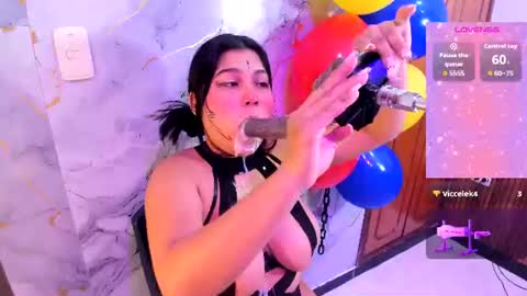 Snapshot of sweety_blowjob chatting on 06.14.26 LINA online show from 06.14.26